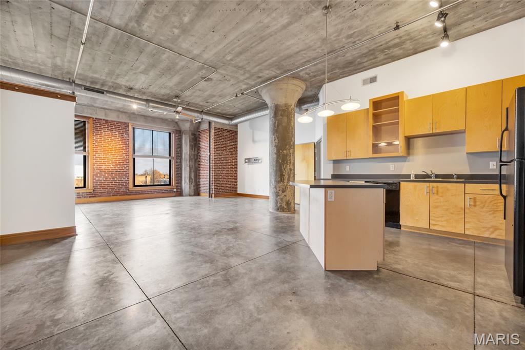 1601 Washington Avenue Unit: 310