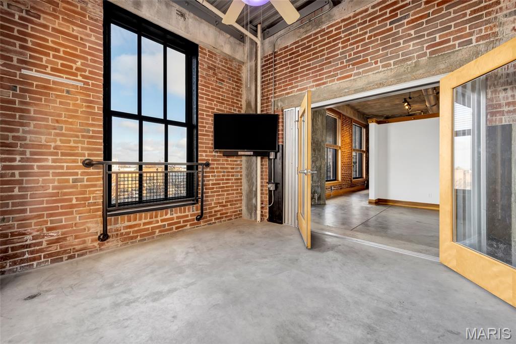 1601 Washington Avenue Unit: 310