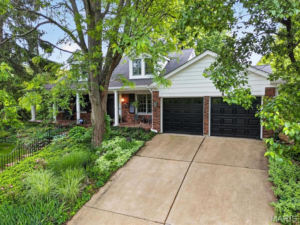 816 Bridlebrook Lane