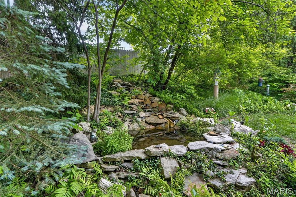 816 Bridlebrook Lane