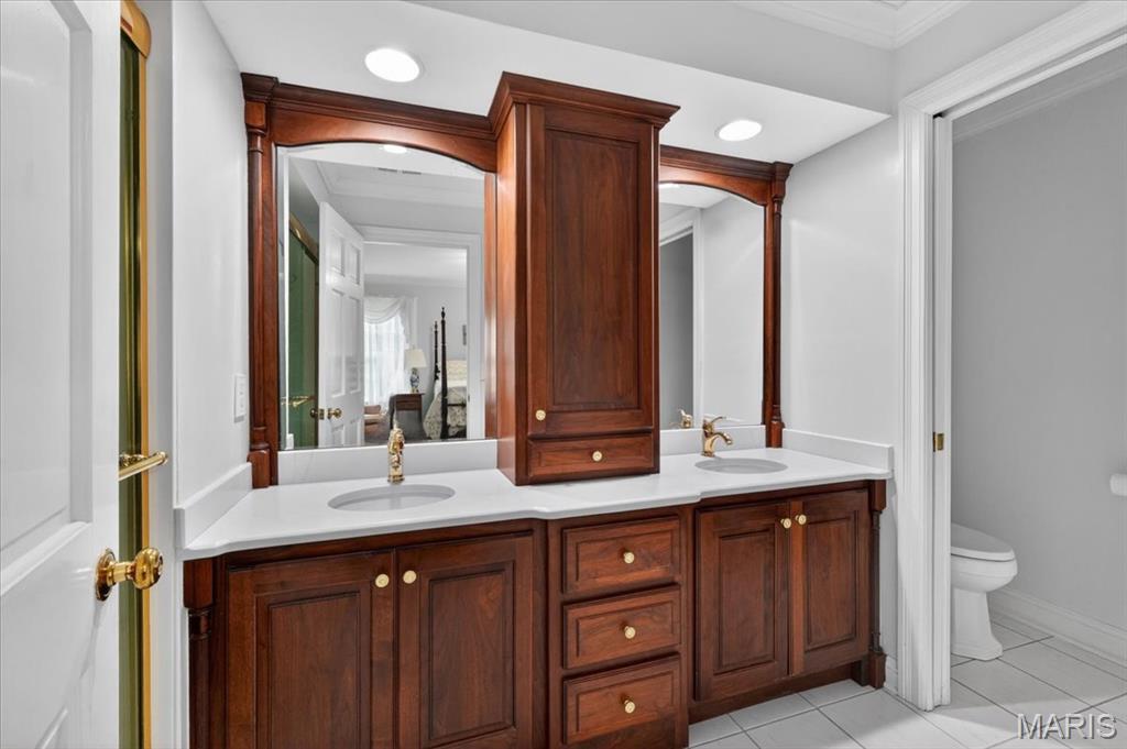 816 Bridlebrook Lane