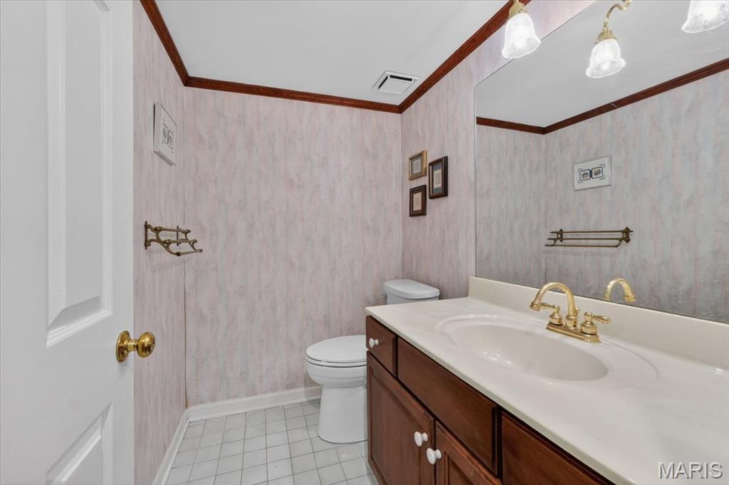 816 Bridlebrook Lane