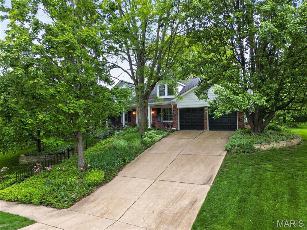 816 Bridlebrook Lane
