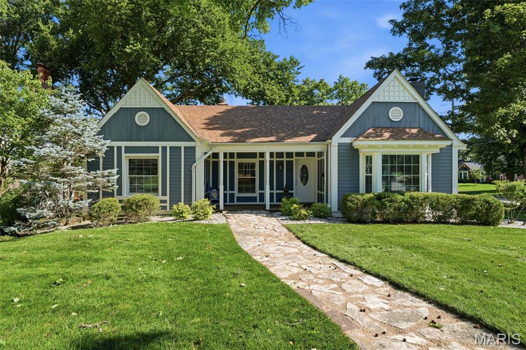 895 Brookside Drive