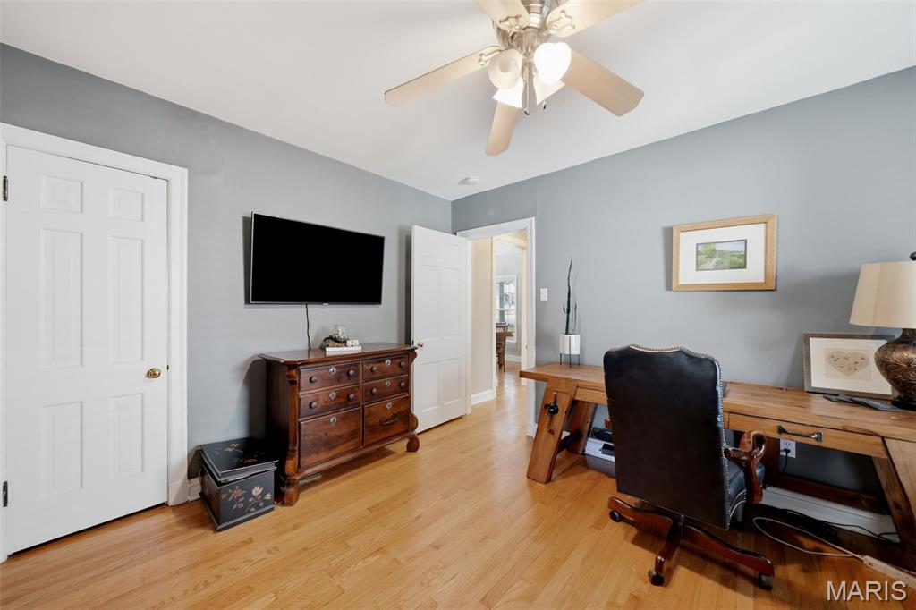 895 Brookside Drive