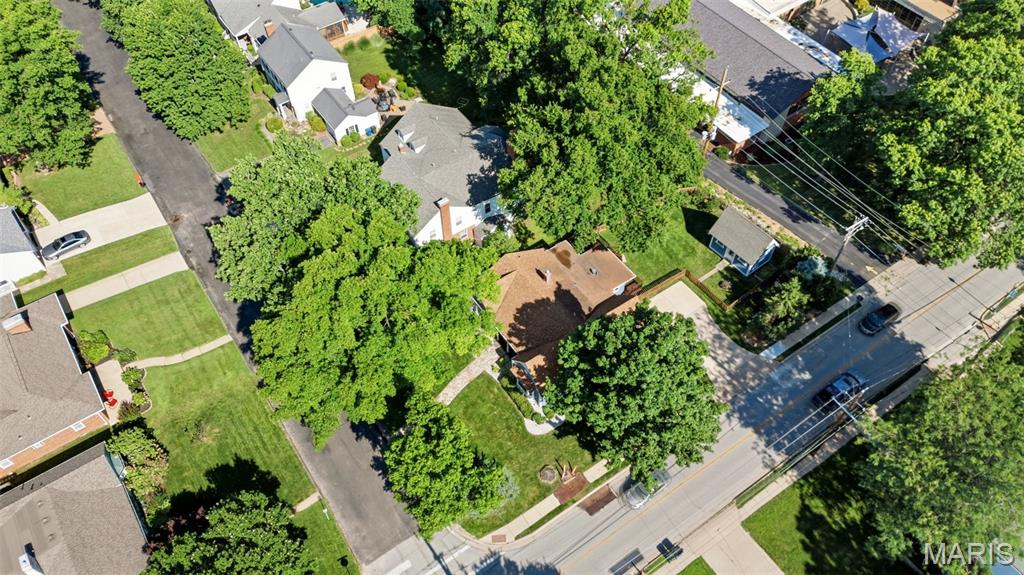 895 Brookside Drive