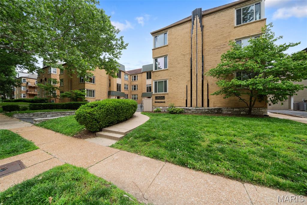 7542 York Drive Unit: 3E