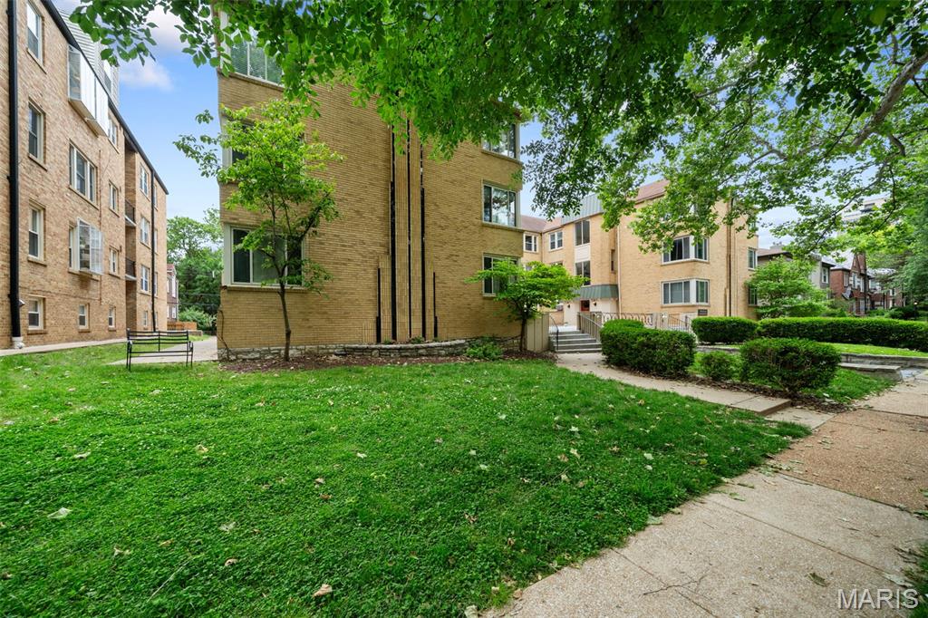 7542 York Drive Unit: 3E