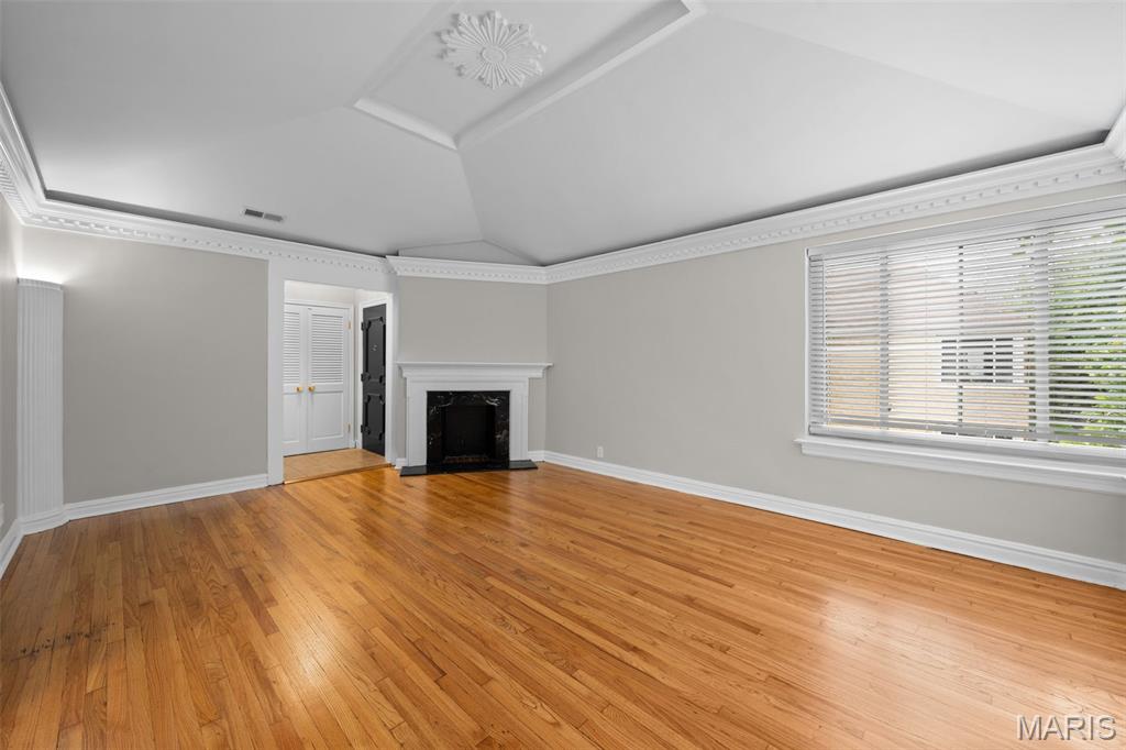 7542 York Drive Unit: 3E