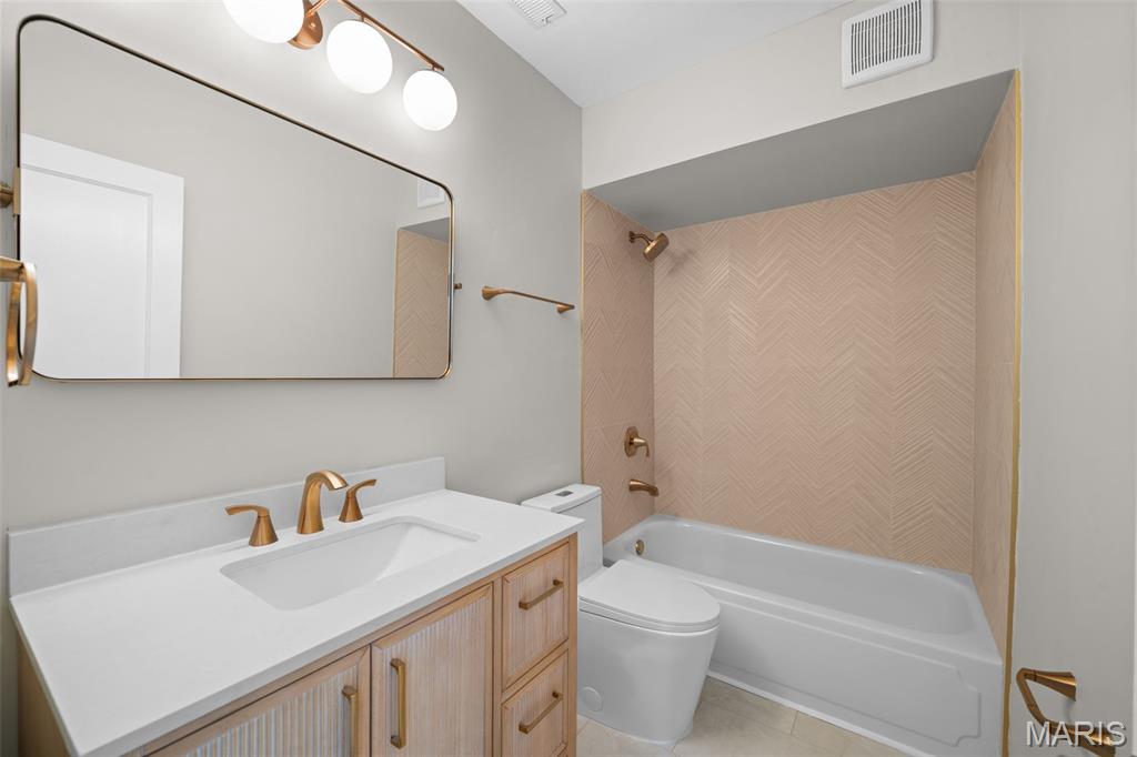 7542 York Drive Unit: 3E