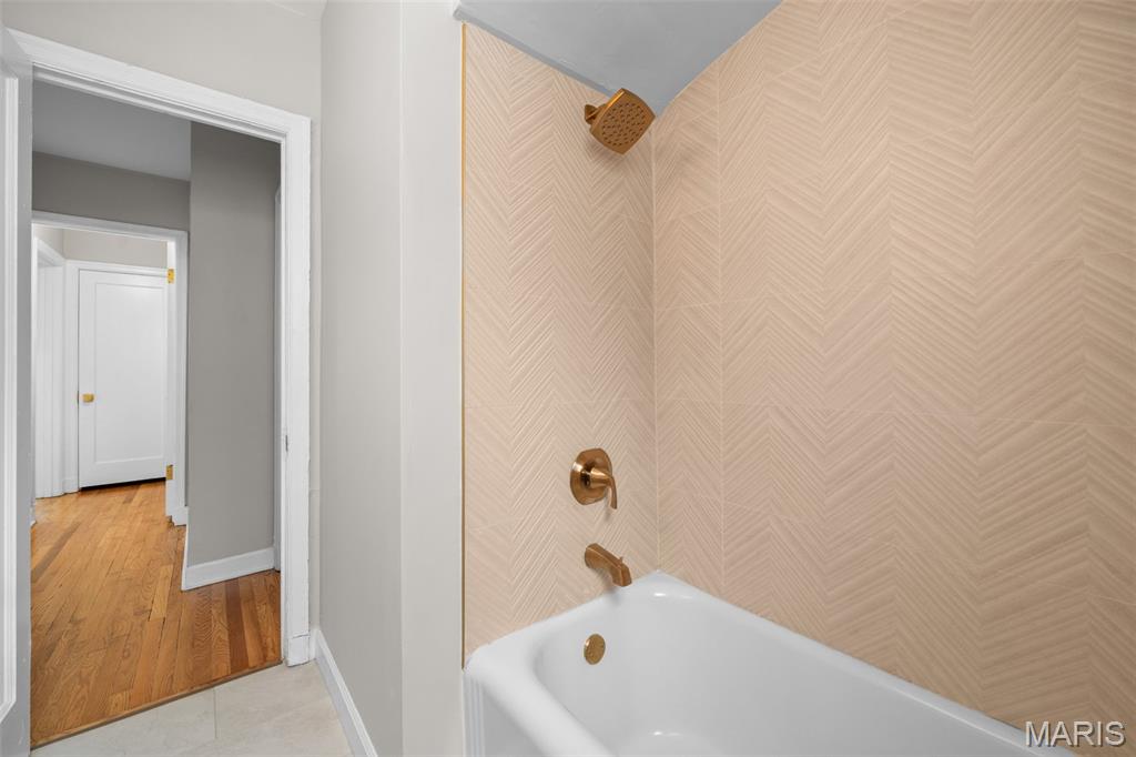 7542 York Drive Unit: 3E