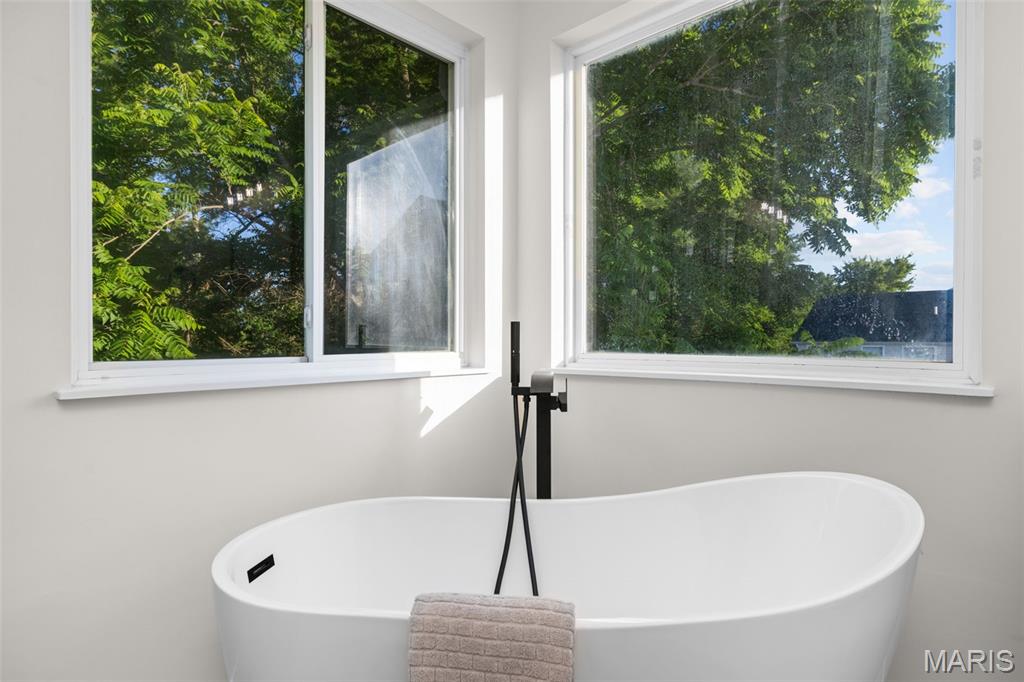 7264 Crystal Lake Court