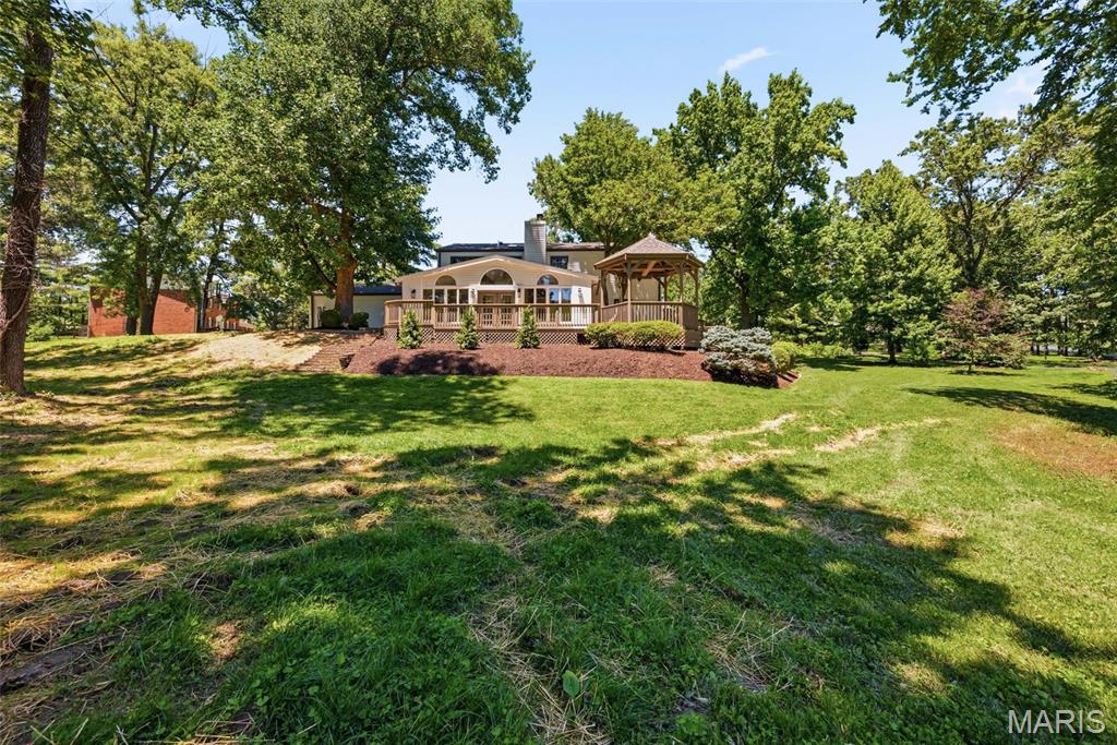 19 Sackston Woods Lane