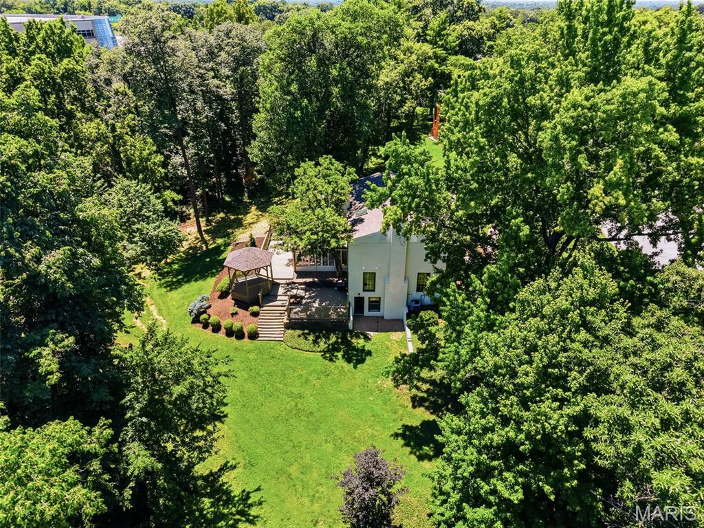 19 Sackston Woods Lane