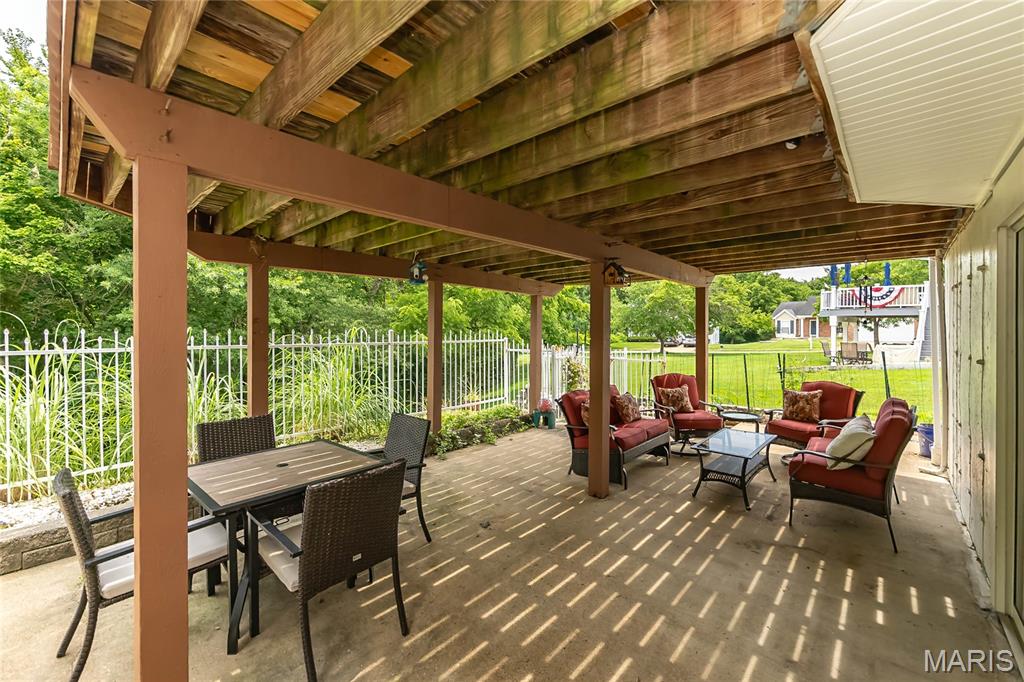 932 Cleta Drive