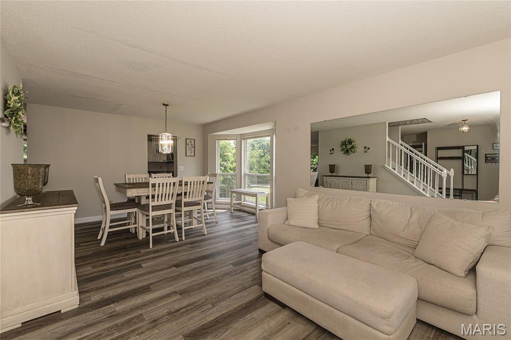 932 Cleta Drive