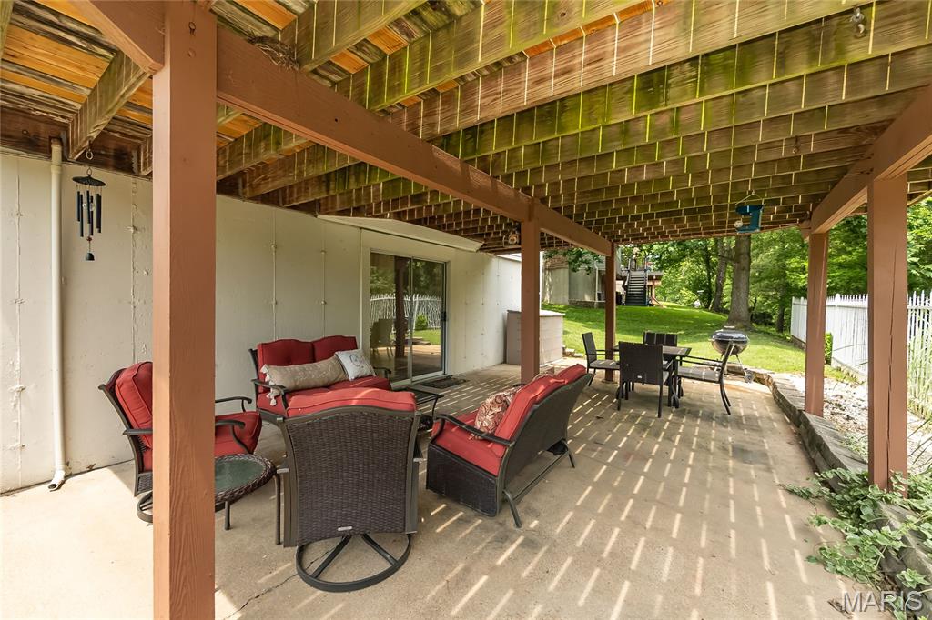 932 Cleta Drive