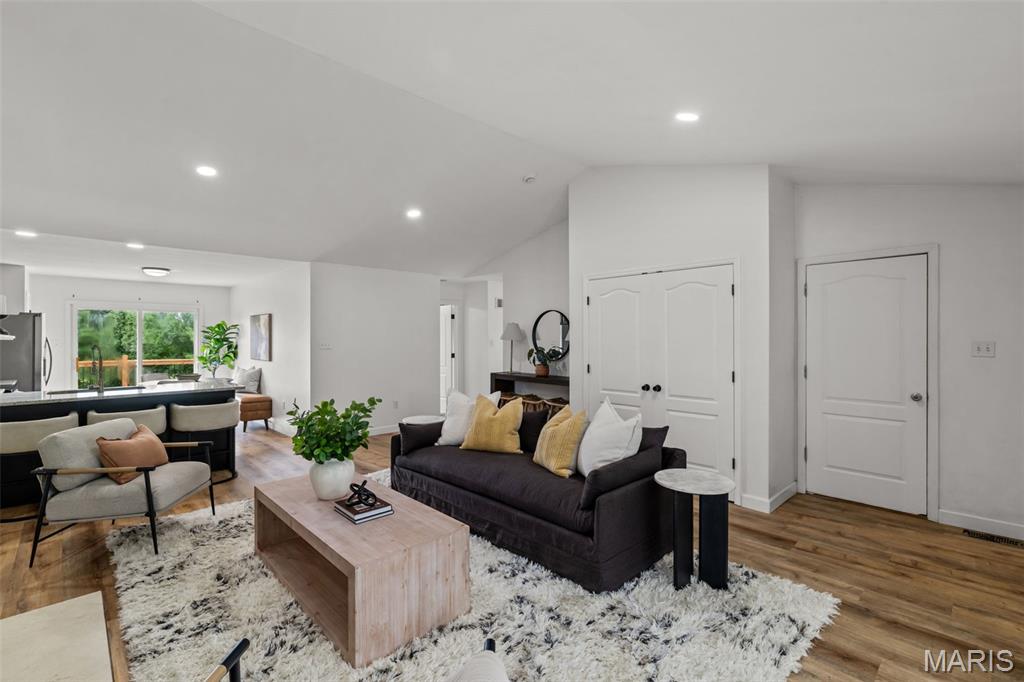 204 Montecito Terrace