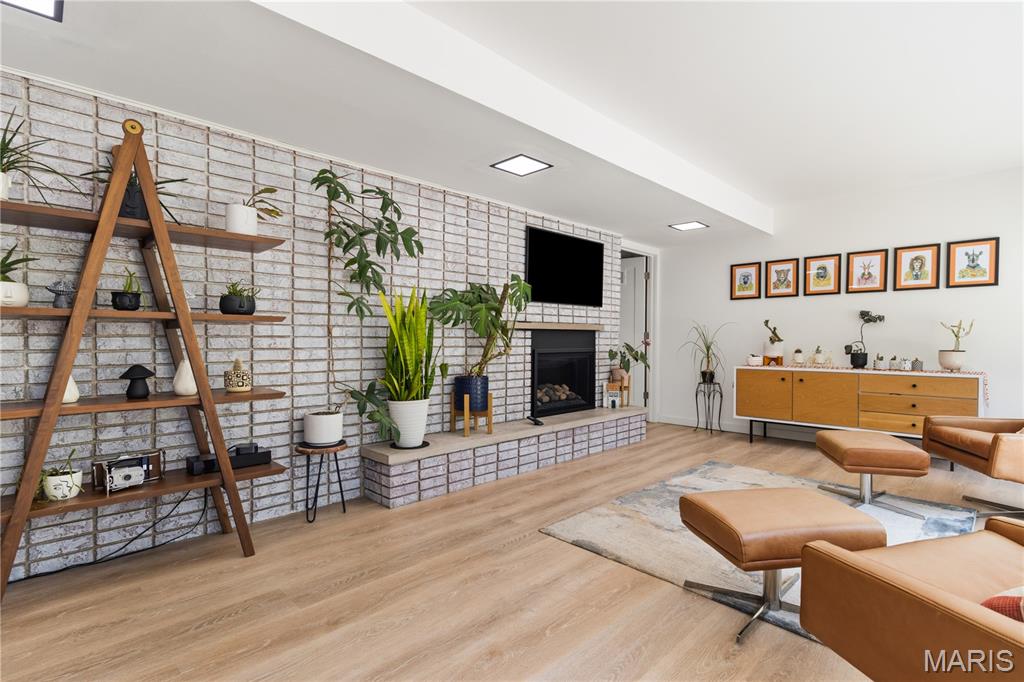 12212 Robyn Road