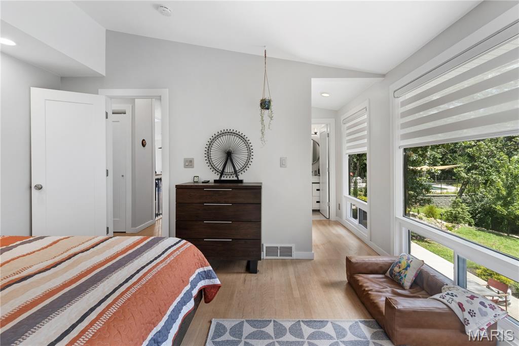 12212 Robyn Road