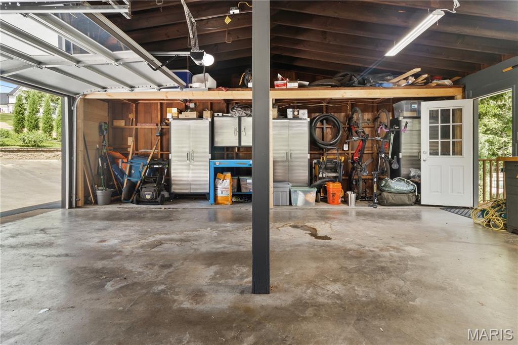 12212 Robyn Road