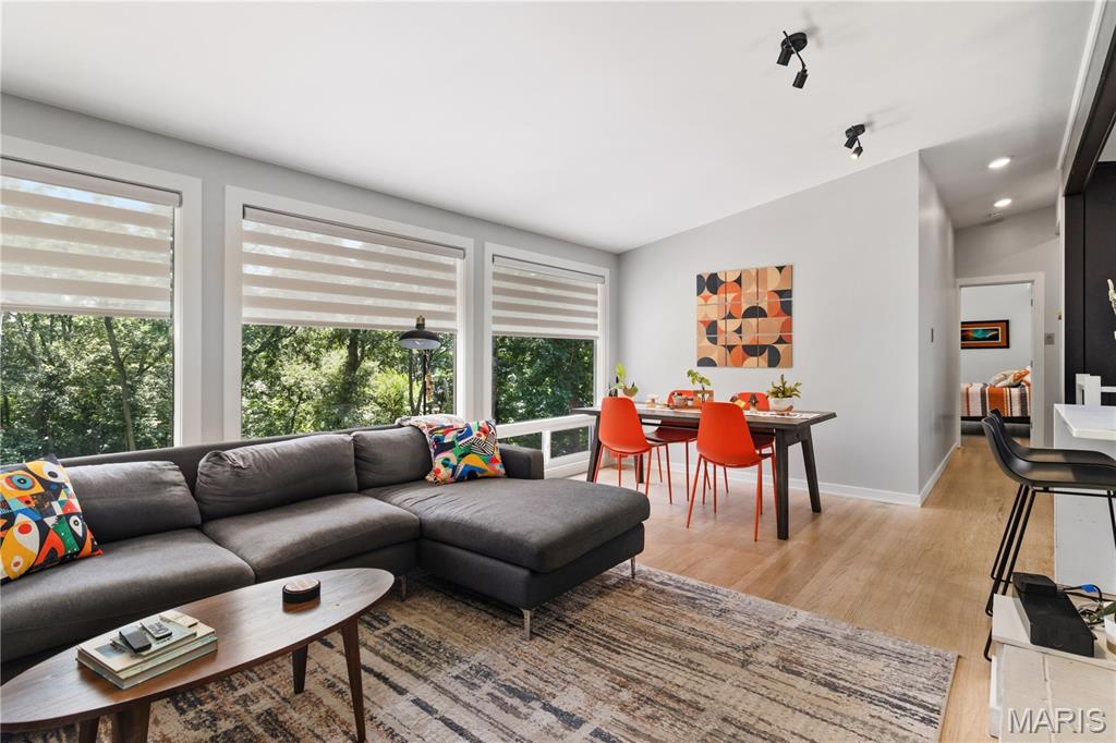 12212 Robyn Road
