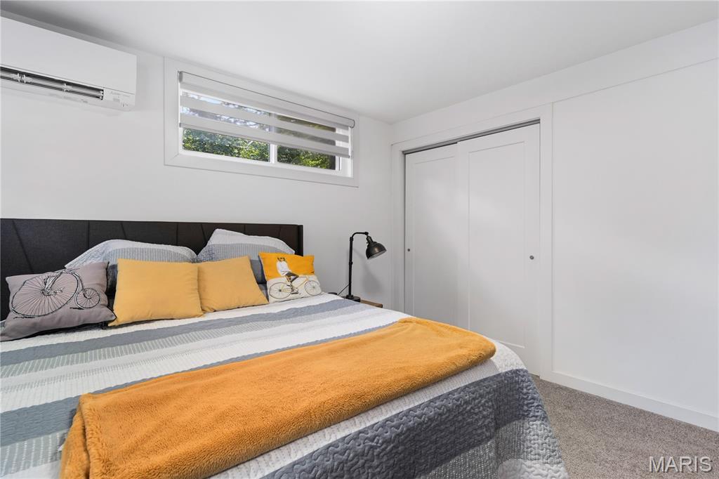 12212 Robyn Road