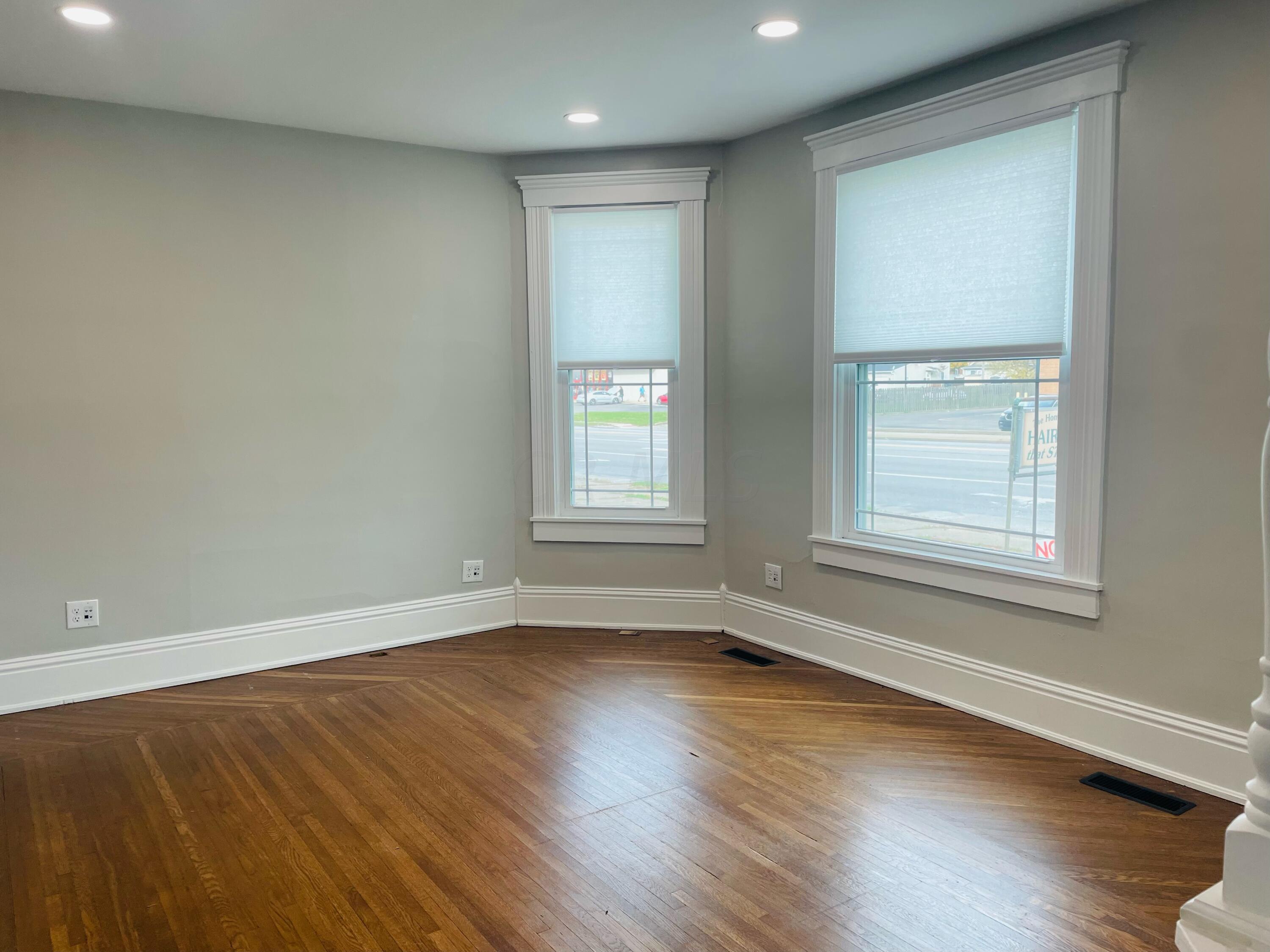 850 E Main Street