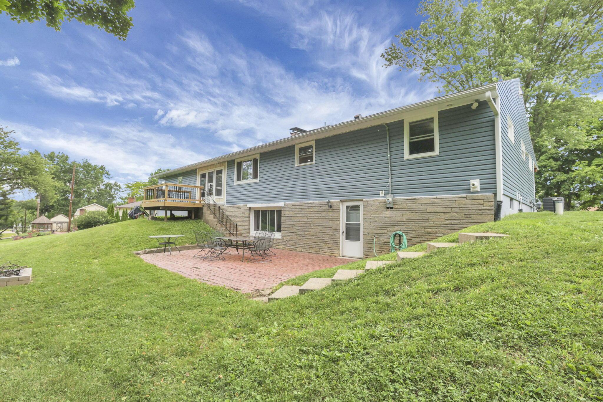 1881 Pleasantview Drive NE