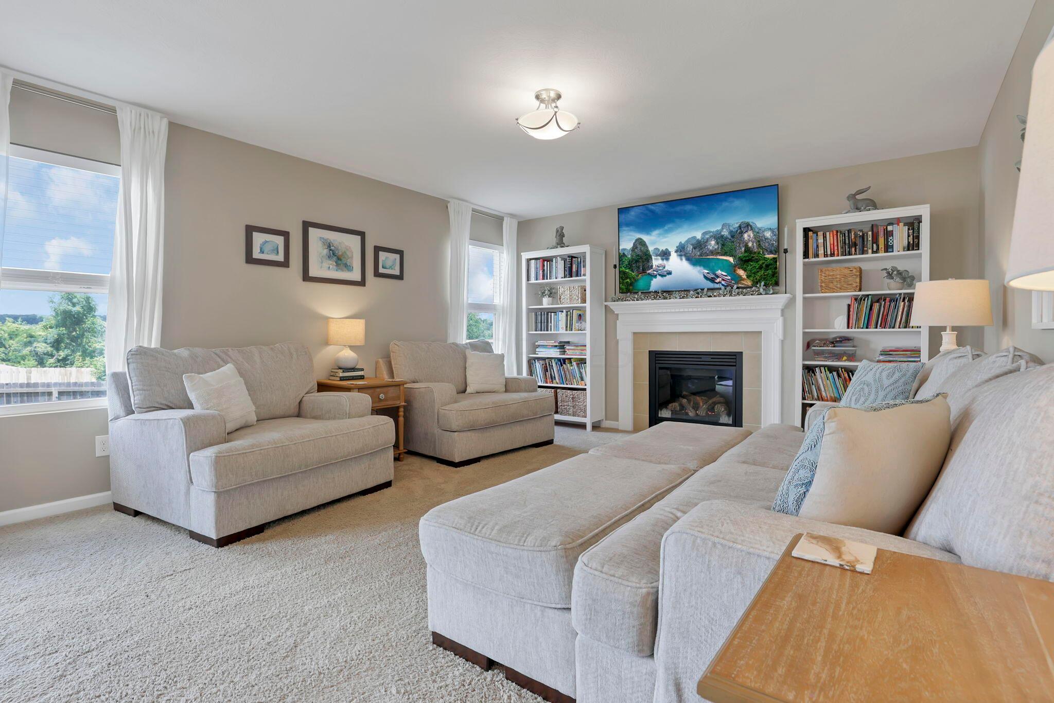 2101 Greencrest Way
