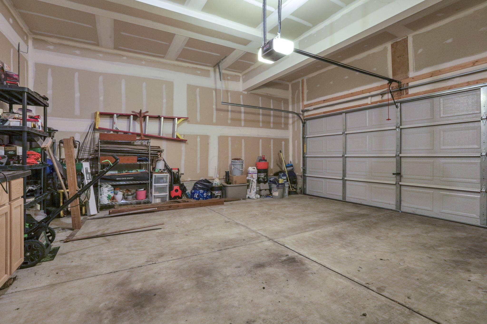 2138 Greencrest Way
