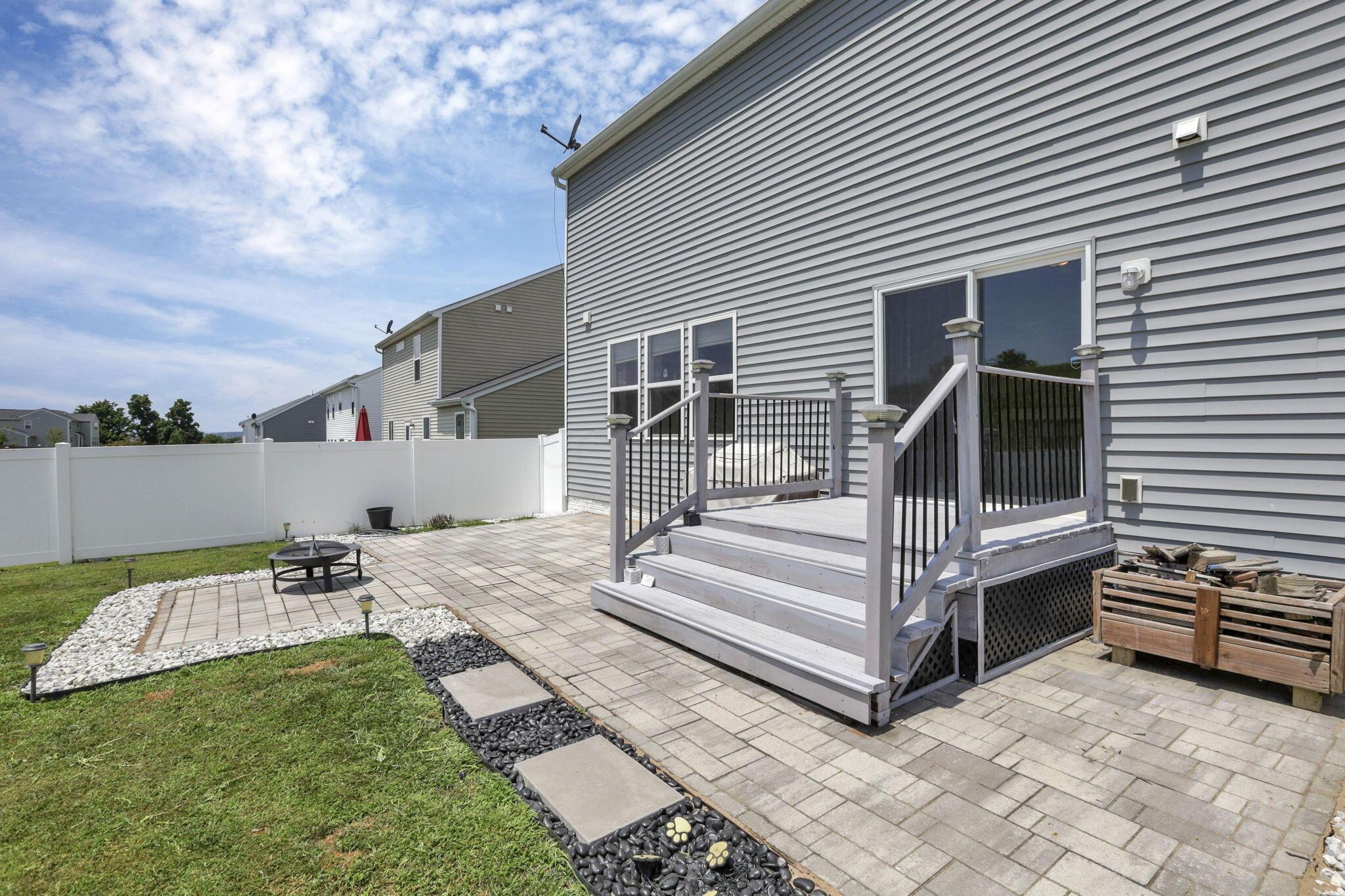 2138 Greencrest Way