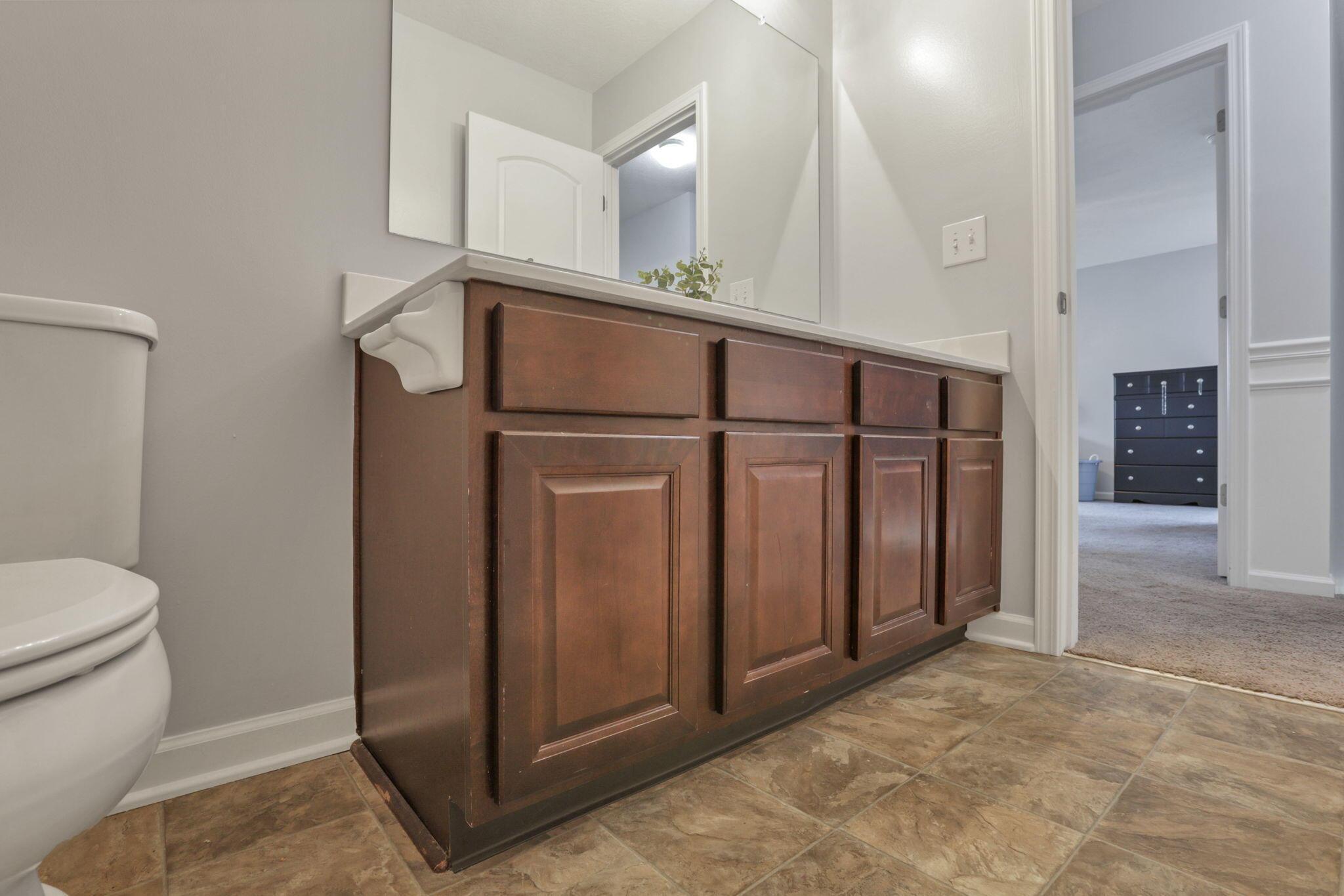 2138 Greencrest Way