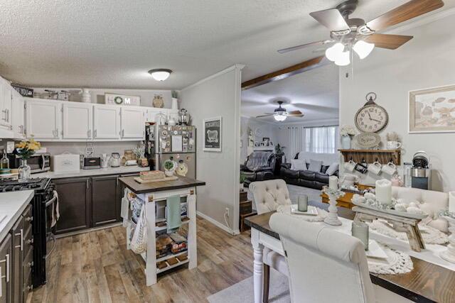 14521 Pleasant Valley Road