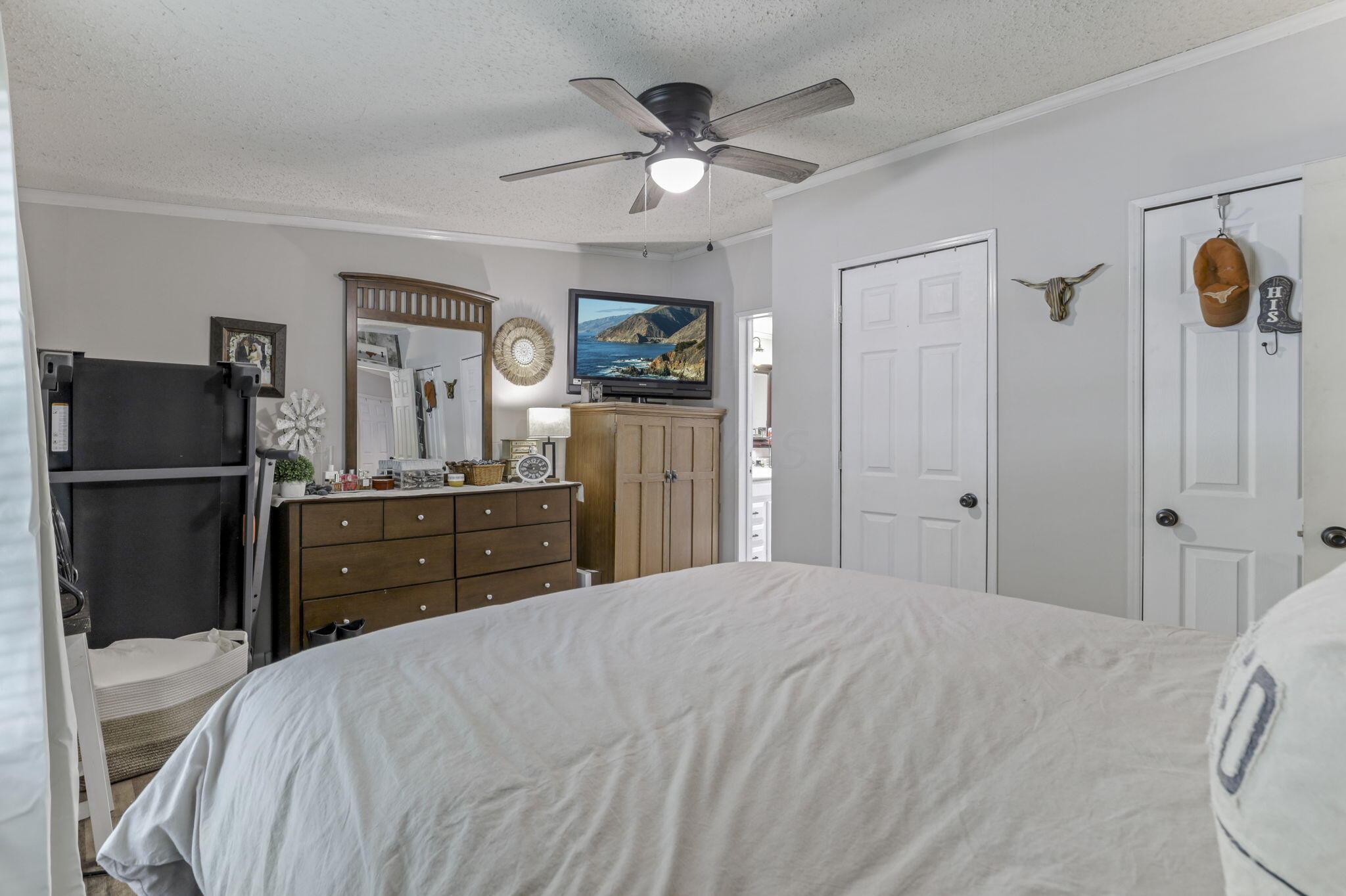 14521 Pleasant Valley Road