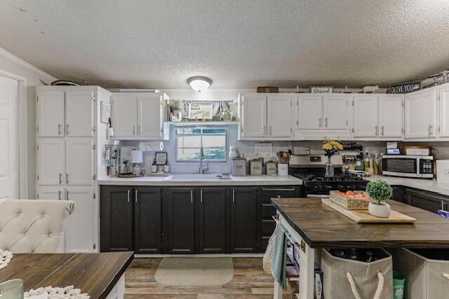 14521 Pleasant Valley Road
