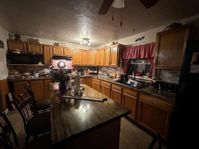 9740 Slip Road
