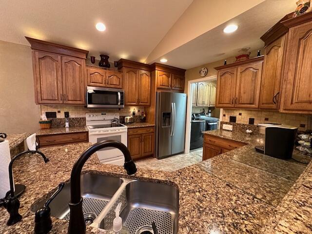 1566 Stone Glen Drive