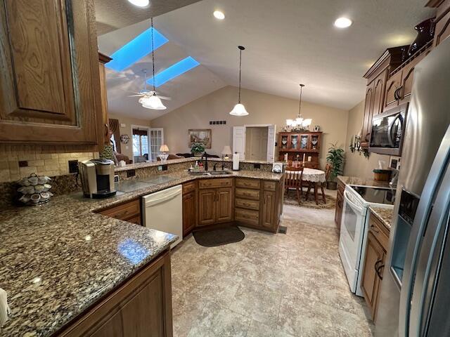 1566 Stone Glen Drive