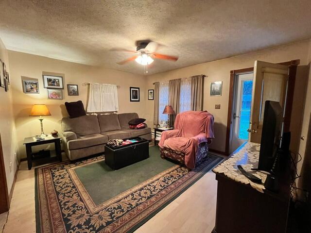 150 Williamsburg Lane NW