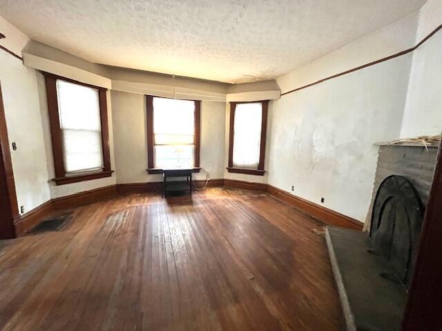404 N High Street