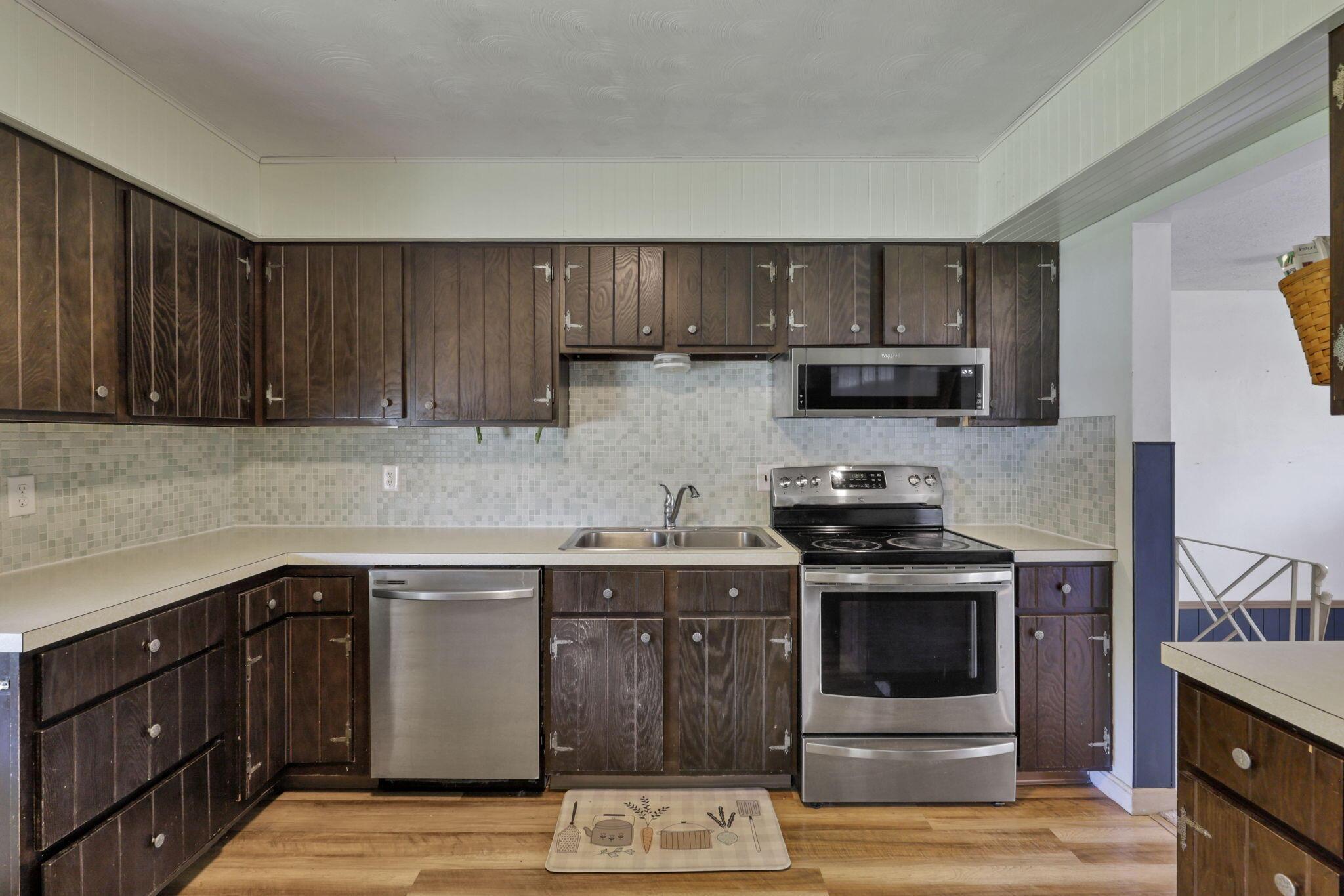 848 Carpico Drive NE