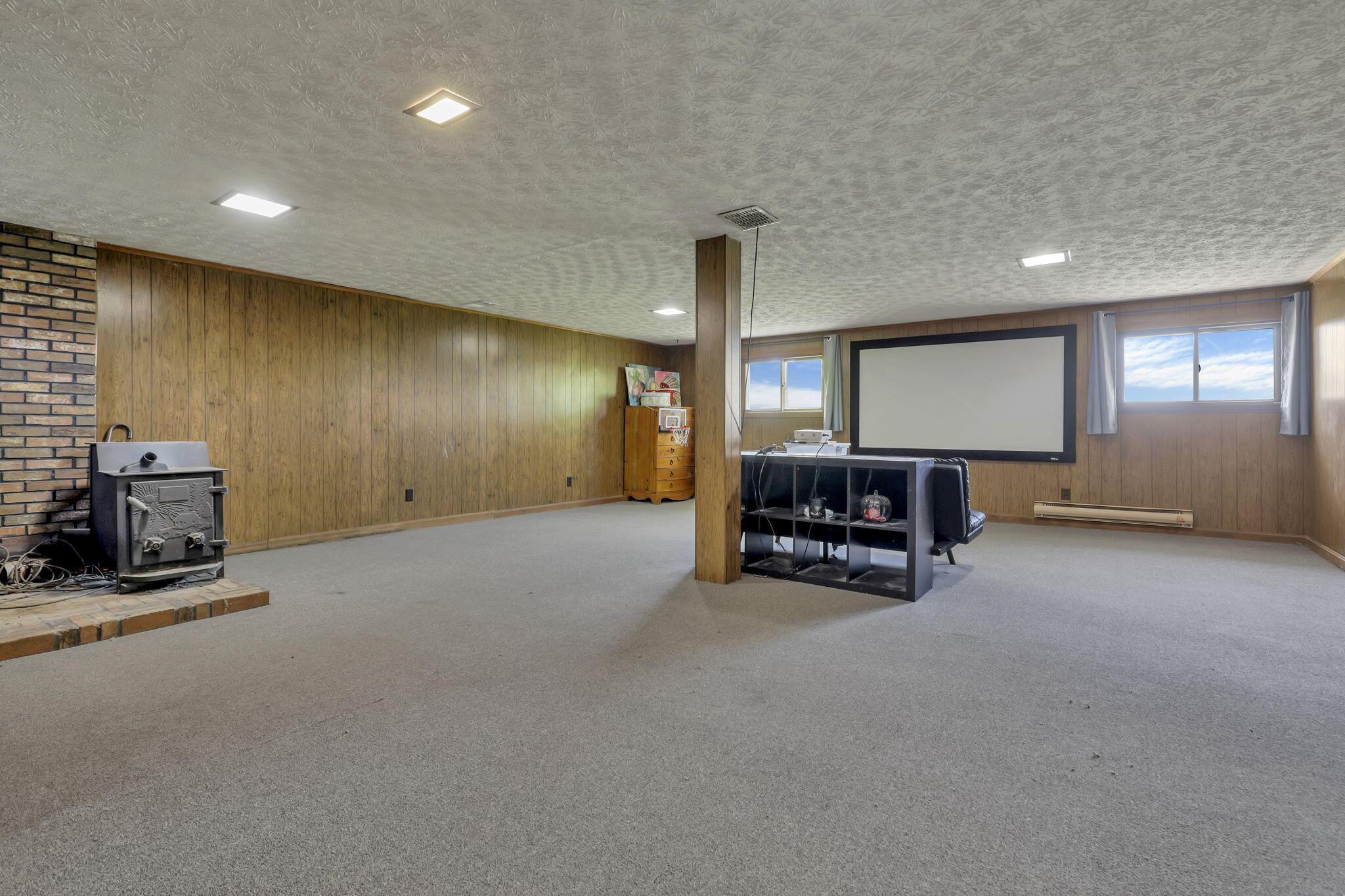 848 Carpico Drive NE