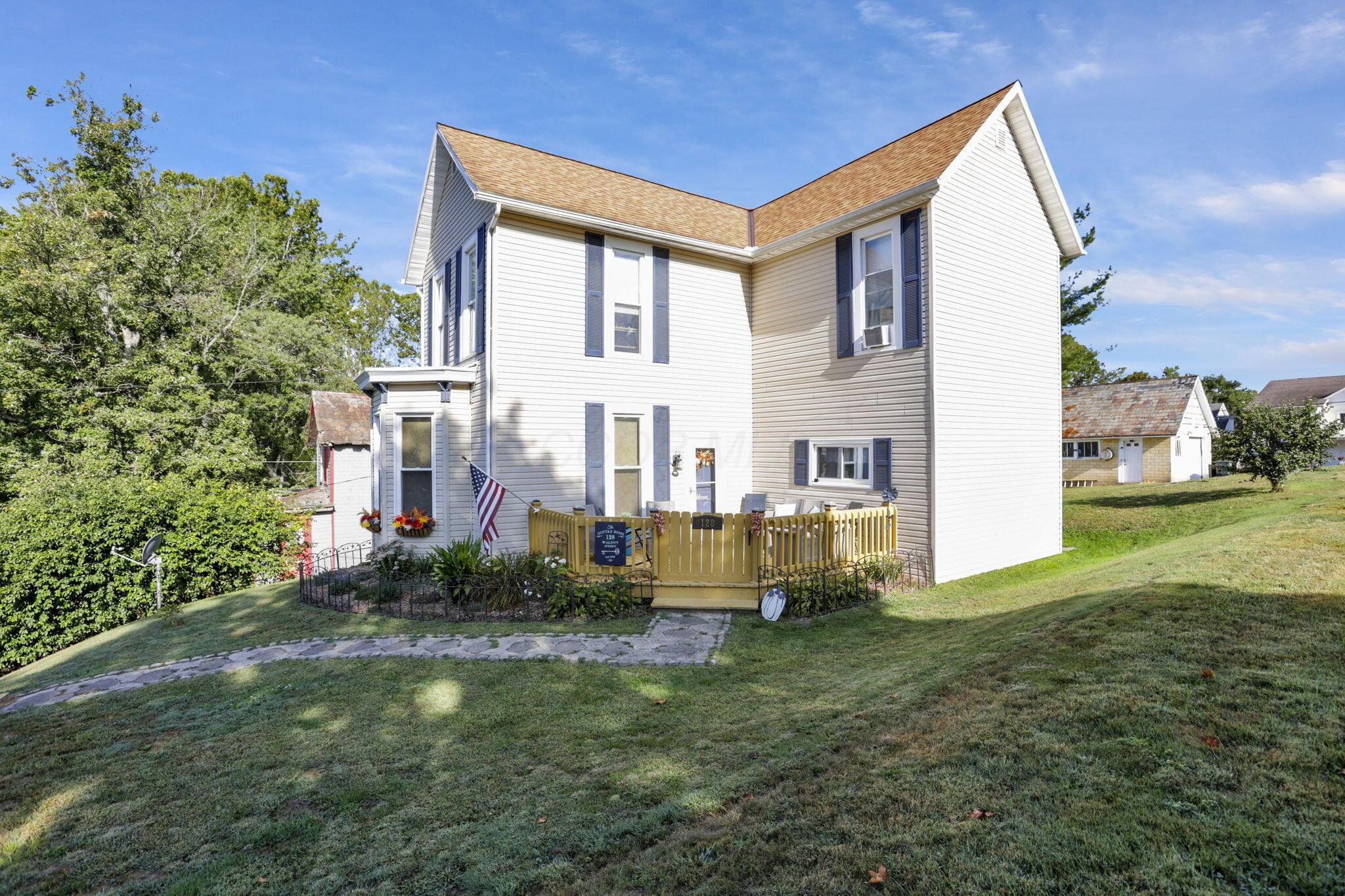 128 W Walnut Street