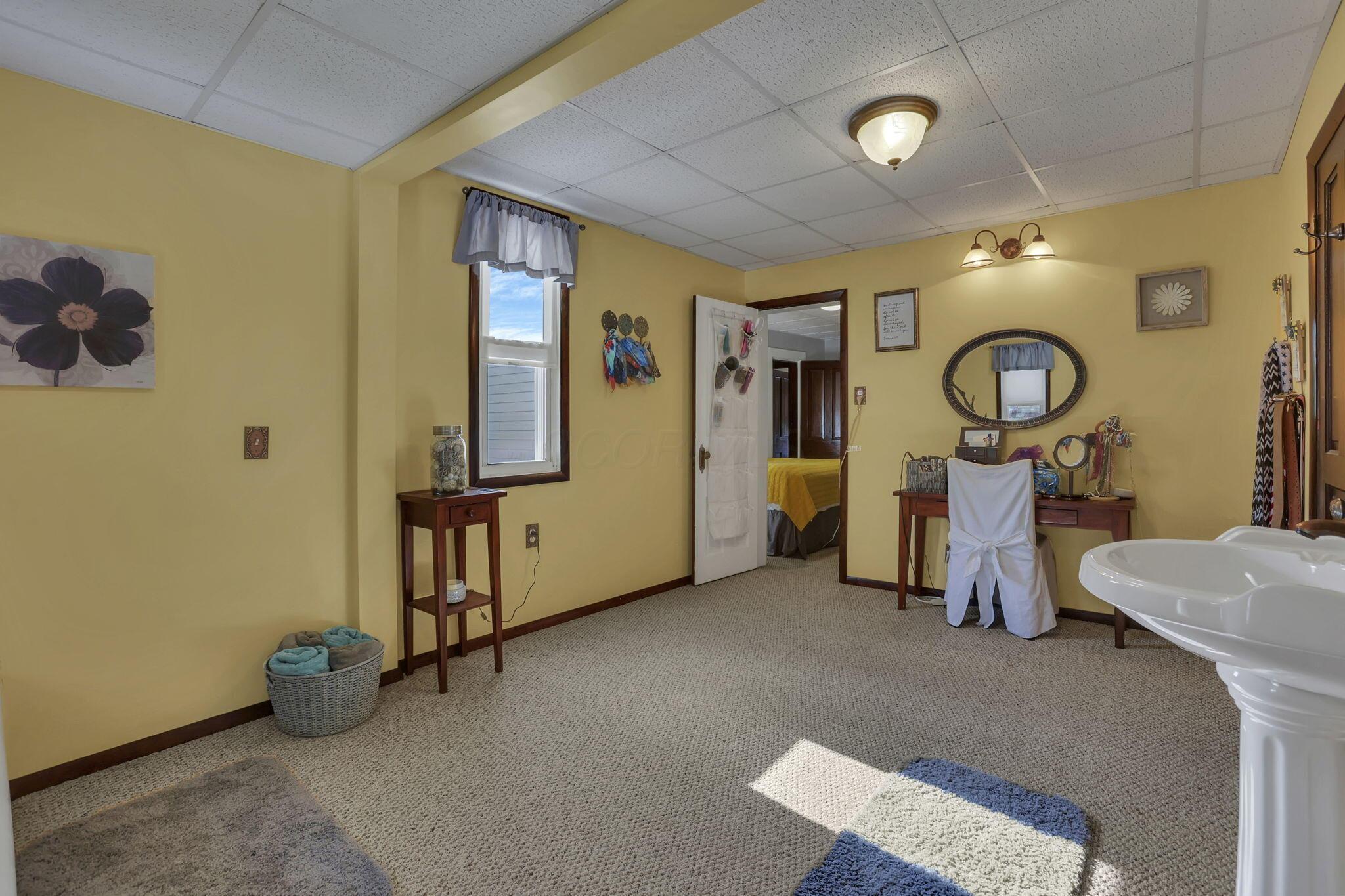 128 W Walnut Street