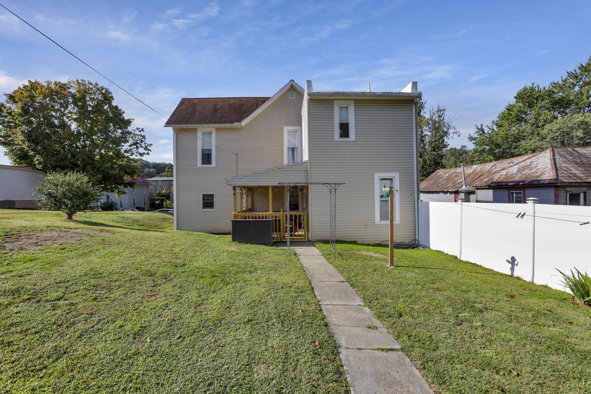 128 W Walnut Street