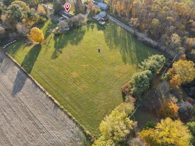 1010 County Line Road NE