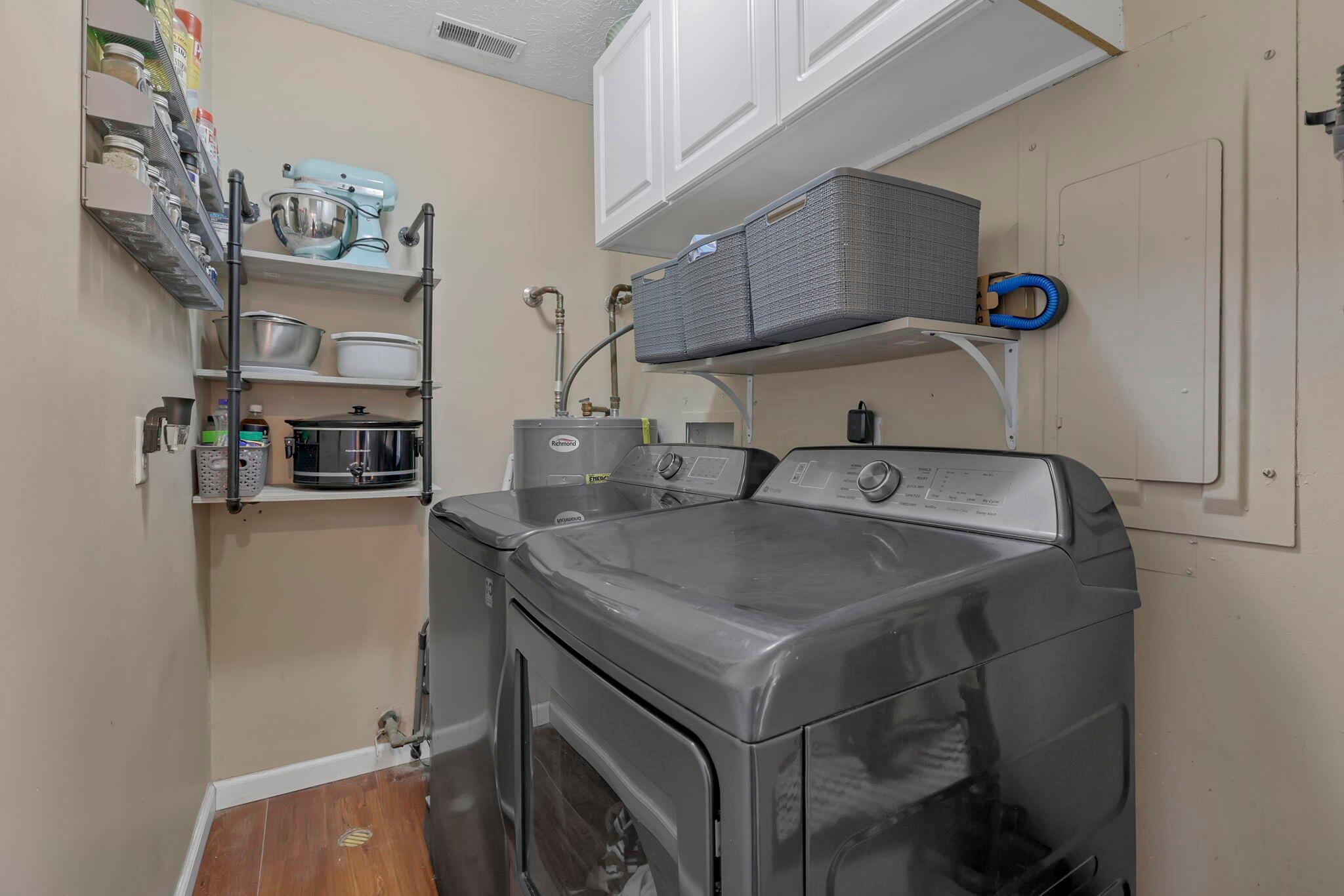 426 Ridgemere Way