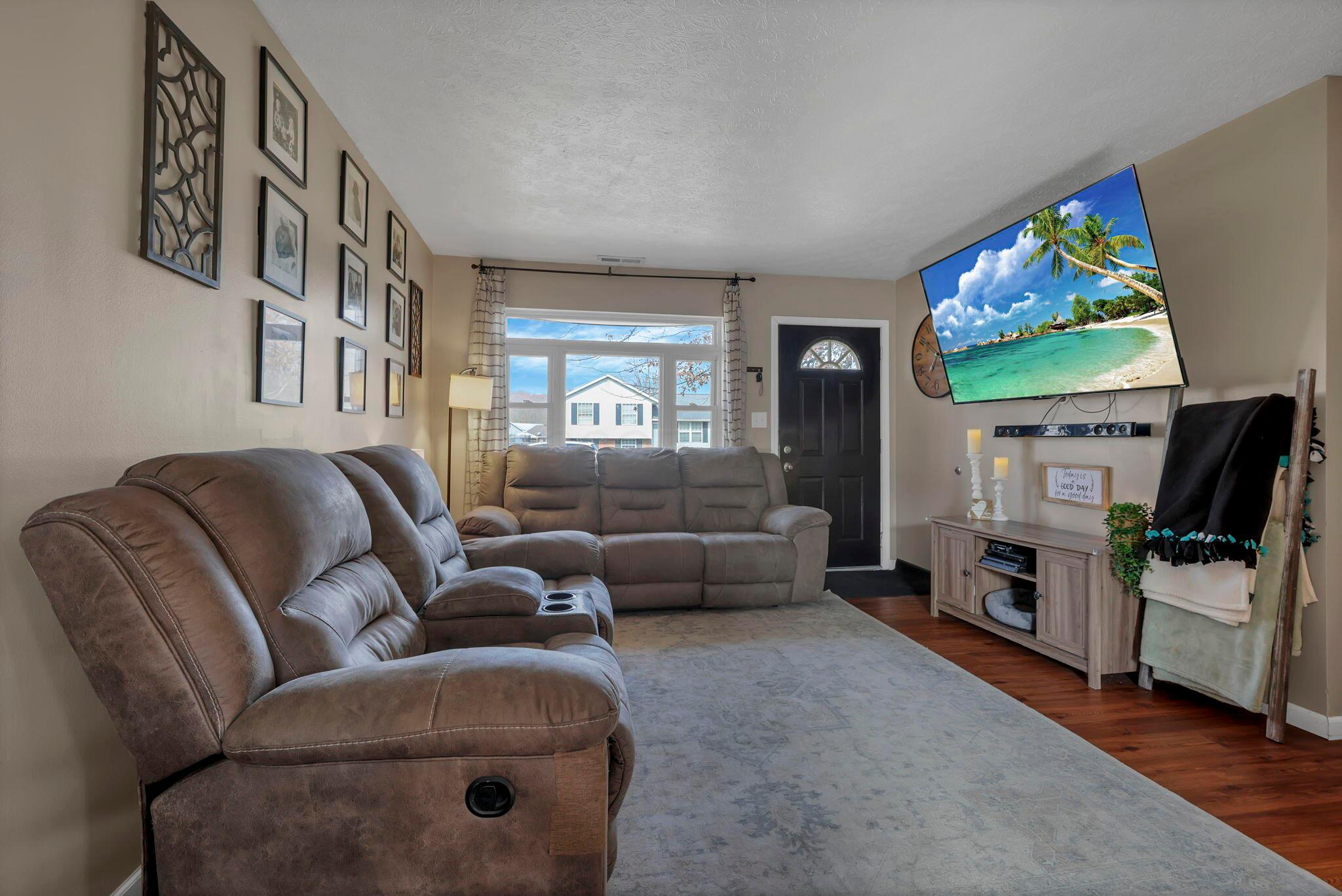 426 Ridgemere Way