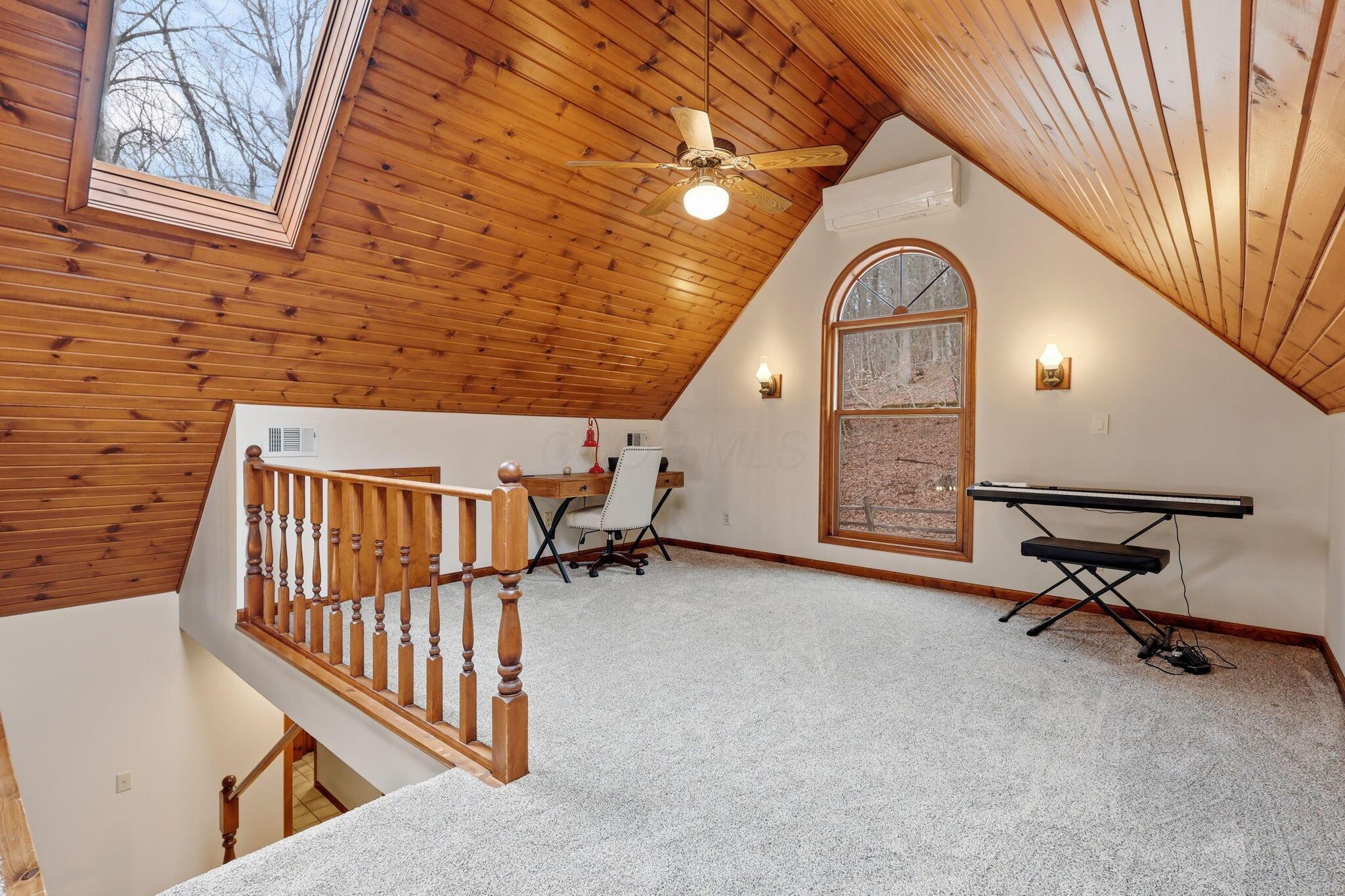 1640 Cardinal Hill Lane